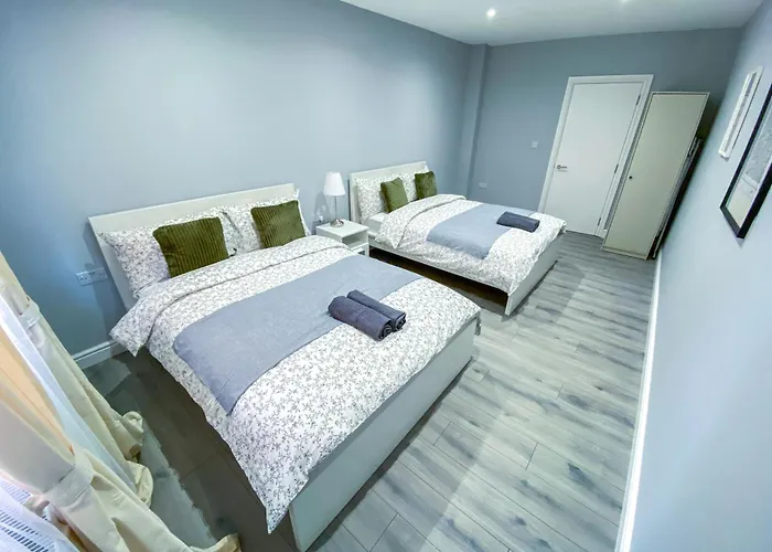 Modern 1-Bedroom Flat, 5 Guest, London - F2