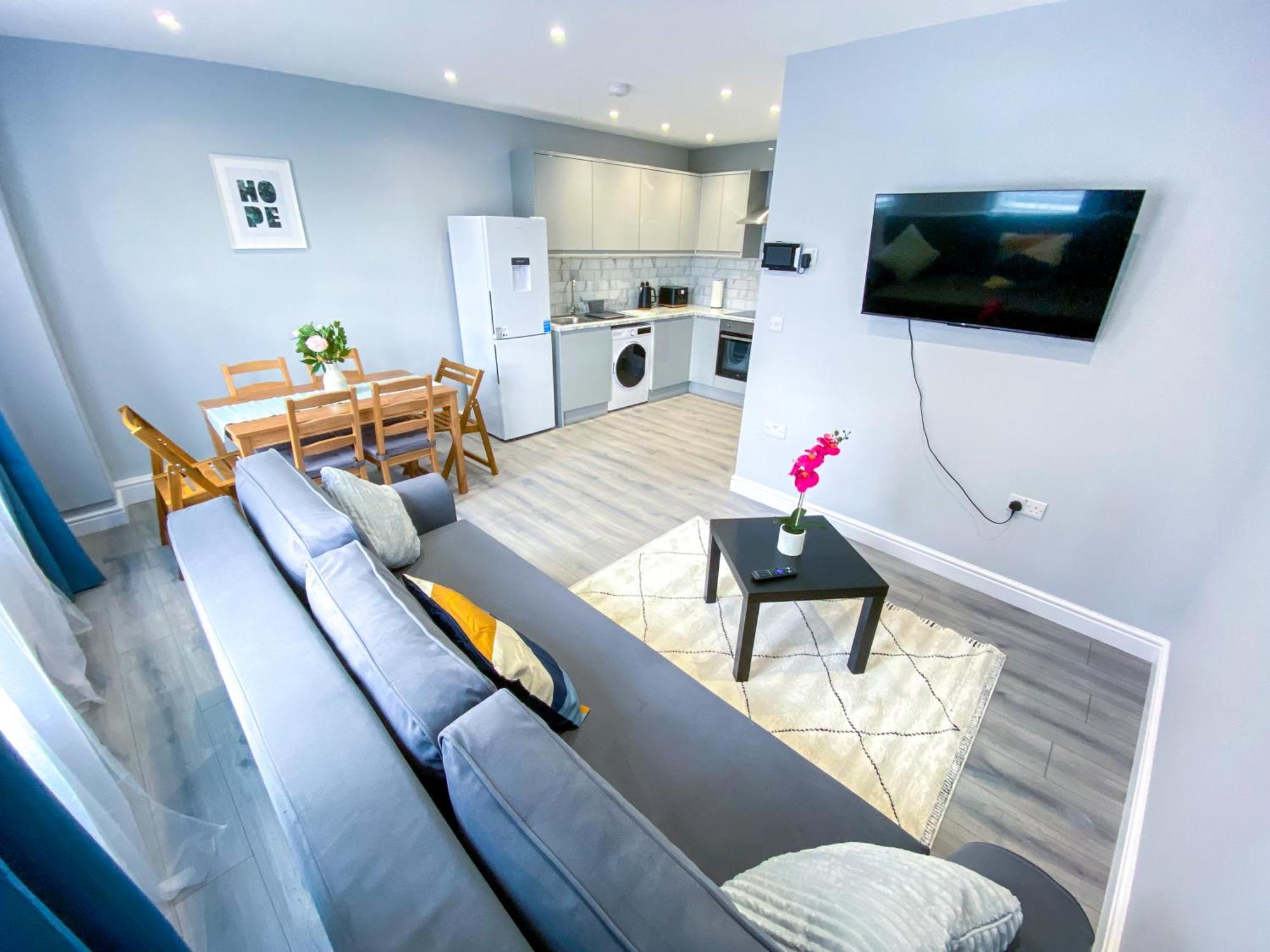 Modern 1-bedroom Flat, 5 Guest, - F2 * Londres